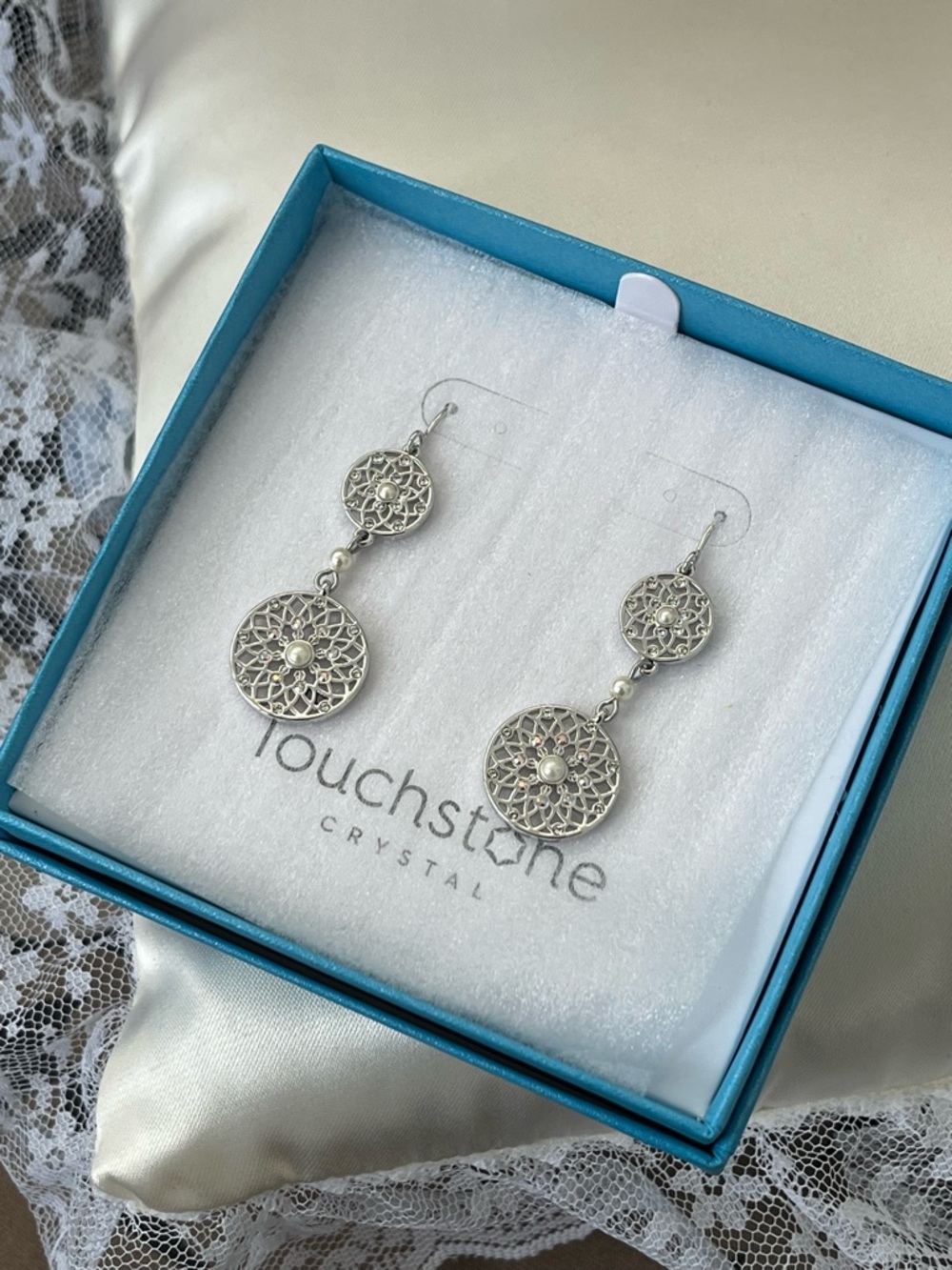 Swarovski Touchstone Lace Work Earrings BNIB - Picture 4 of 9